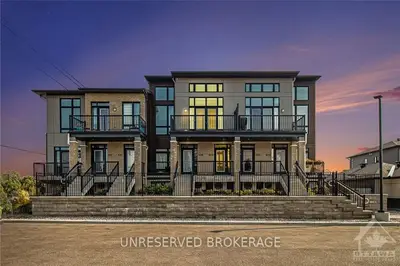 Condo Apartment in Blossom Park - Airport and Area