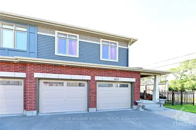 Att/Row/Townhouse in Orleans - Convent Glen and Area