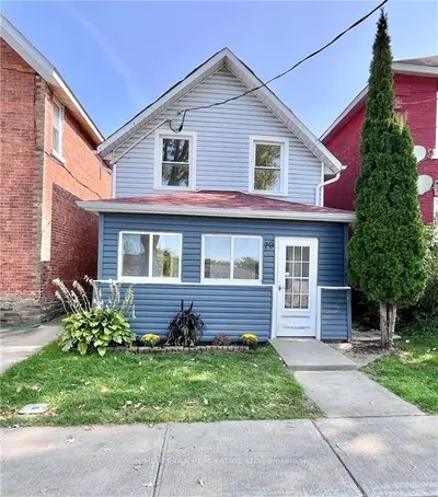 Detached in Brockville