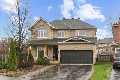 Detached in Kanata