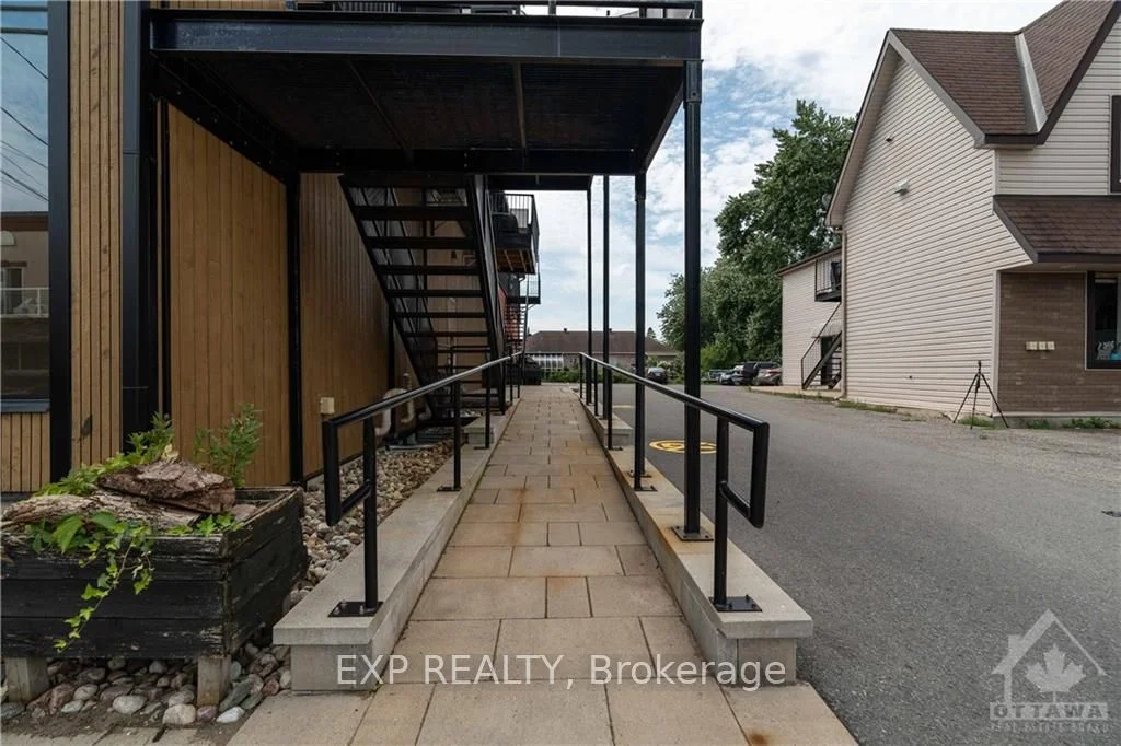 739 Principale Street A, Casselman, On K0a 1m0