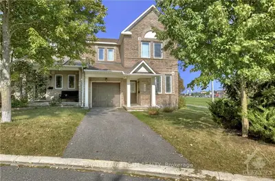 Att/Row/Townhouse in Barrhaven