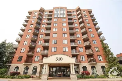 Condo Apartment in Carlington - Central Park