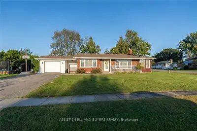 Detached in South Stormont