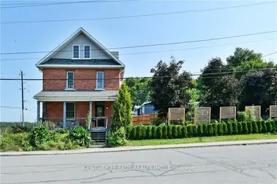 Detached in Renfrew