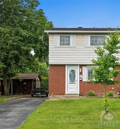 Semi-Detached in Kanata