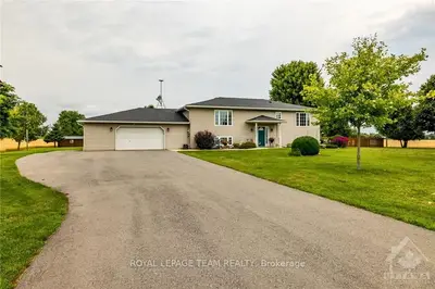 Detached in Edwardsburgh/Cardinal