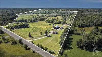 Detached in Tay Valley