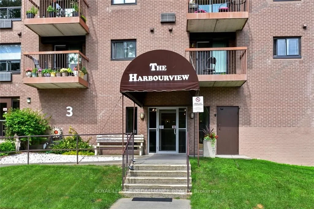 Condo Apartment in Brockville