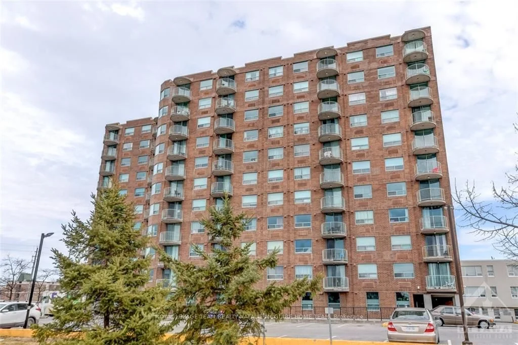 Condo Apartment in Hunt Club - South Keys and Area