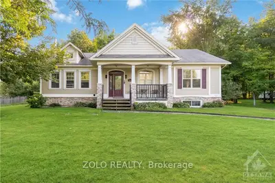 Detached in North Dundas