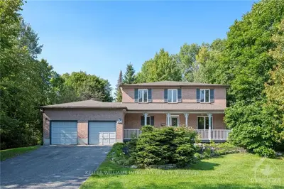 Detached in Manotick - Kars - Rideau Twp and Area
