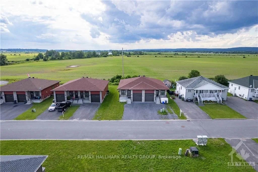 Semi-Detached in Hawkesbury
