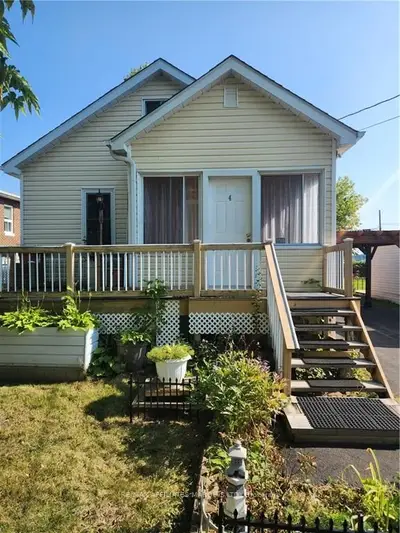 Detached in Cornwall