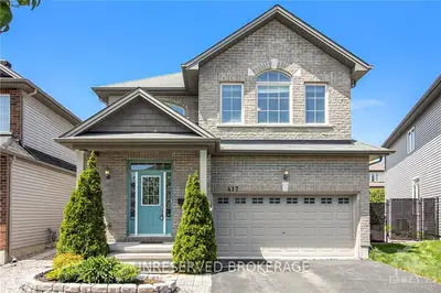 Detached in Orleans - Convent Glen and Area