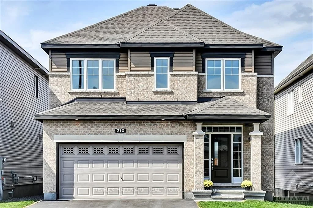Detached in Stittsville - Munster - Richmond