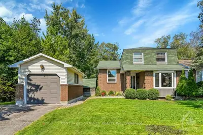 Detached in Orleans - Convent Glen and Area
