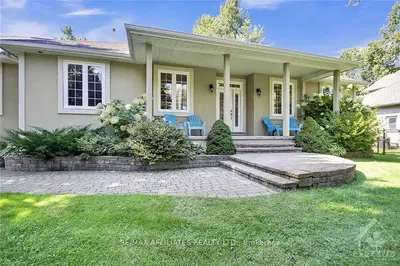 Detached in Greely - Metcalfe - Osgoode - Vernon and Area