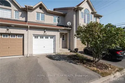 Att/Row/Townhouse in Orleans - Cumberland and Area