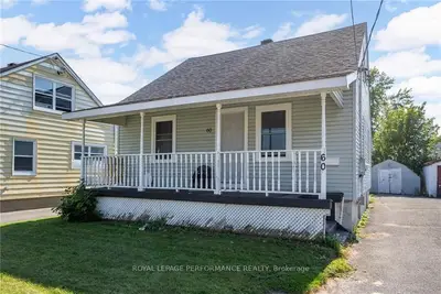 Detached in Cornwall