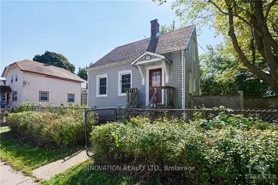 Detached in Overbrook - Castleheights and Area