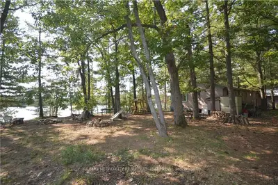 Detached in Horton