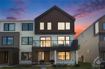 Att/Row/Townhouse in Barrhaven