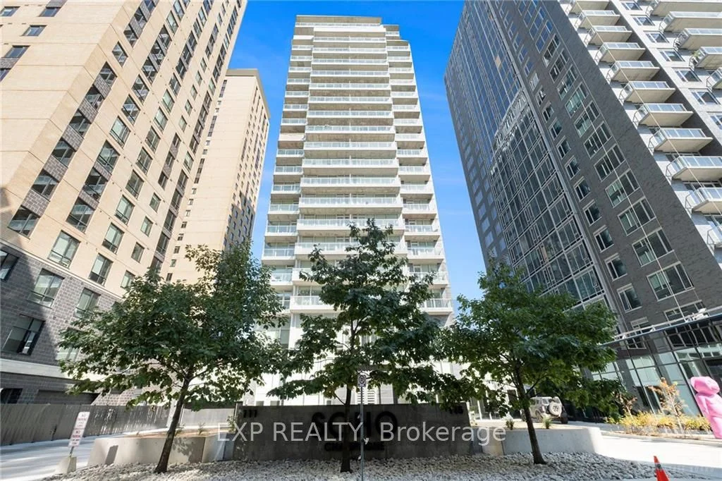 Condo Apartment in Dows Lake - Civic Hospital and Area