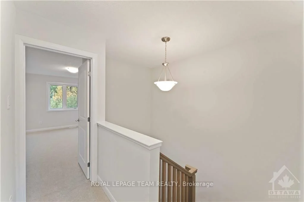 271 ELSIE MACGILL Walk, Kanata, ON K2W 0L2