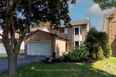 Detached in Orleans - Convent Glen and Area
