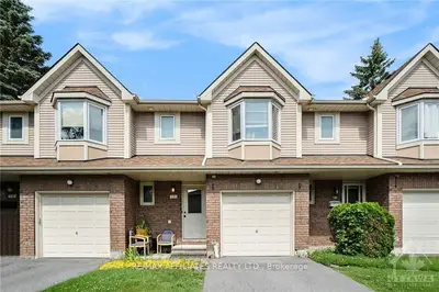 Condo Townhouse in Orleans - Cumberland and Area