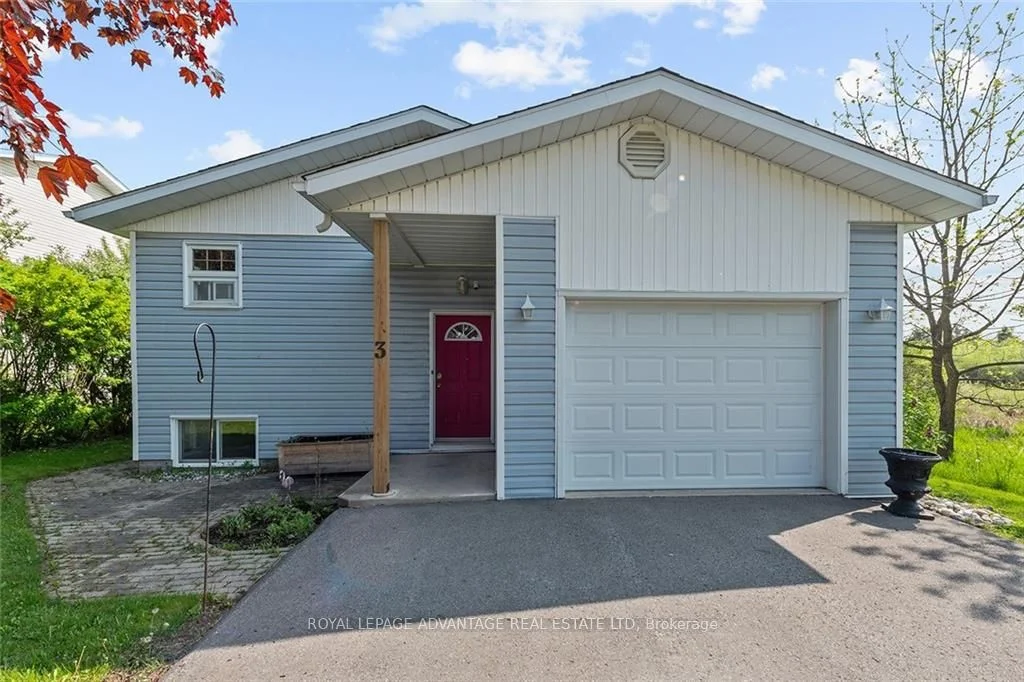 Detached in Perth
