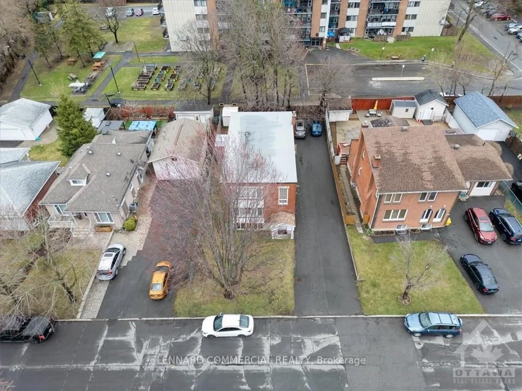 Triplex in Overbrook - Castleheights and Area
