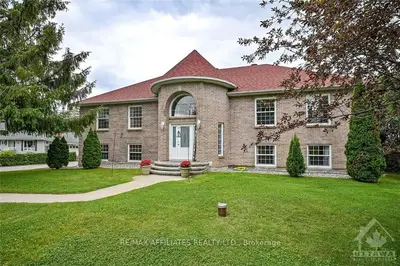 Detached in Smiths Falls