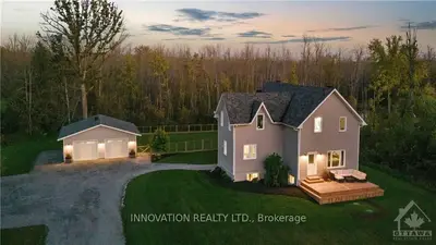 Detached in Stittsville - Munster - Richmond