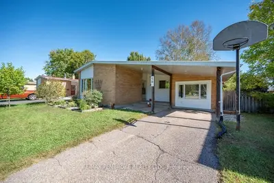 Detached in Deep River