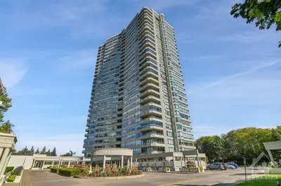 Condo Apartment in Alta Vista and Area
