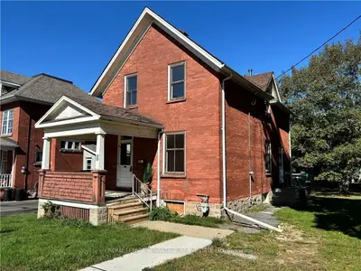 Detached in Smiths Falls