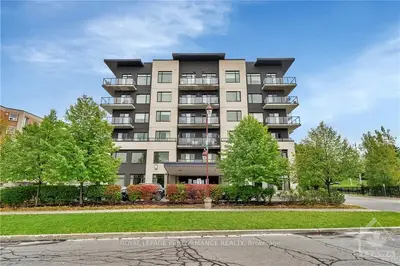 Condo Apartment in Orleans - Cumberland and Area
