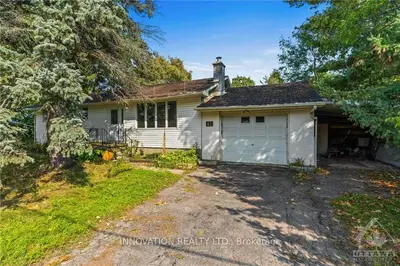 Detached in Stittsville - Munster - Richmond