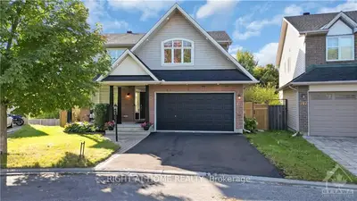 Detached in Barrhaven
