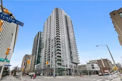 Condo Apartment in Ottawa Centre