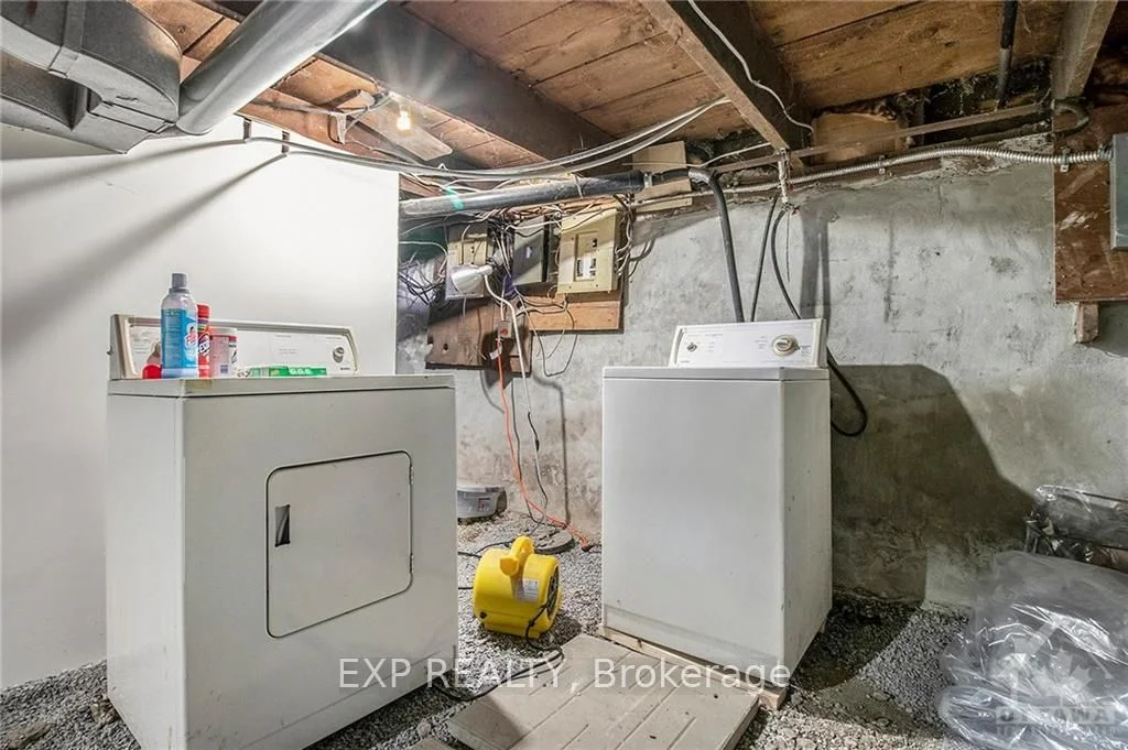 295 BELL Street S, Dows Lake - Civic Hospital and Area, ON K1S 4J9
