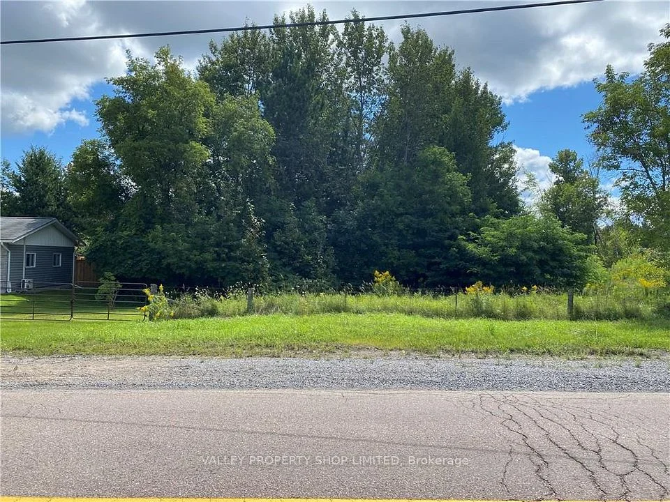 650 STAFFORD Street, Laurentian Valley, ON K8A 6V2