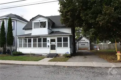 Detached in Smiths Falls