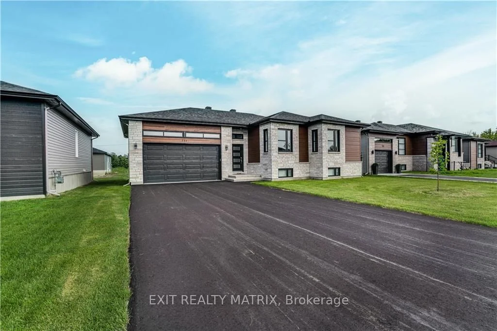 Detached in Hawkesbury