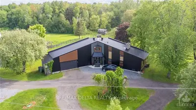 Detached in Alfred and Plantagenet