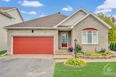 Detached in Barrhaven