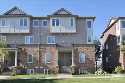 Condo Apartment in Barrhaven
