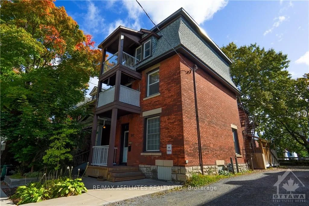 Triplex in Ottawa Centre